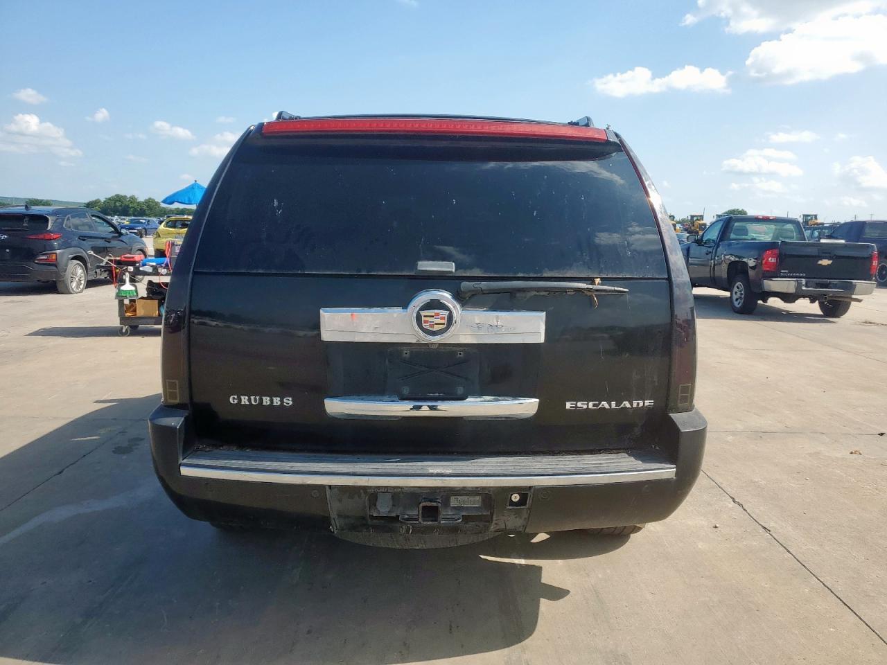 2008 Cadillac Escalade Luxury VIN: 1GYEC63808R234464 Lot: 61203135