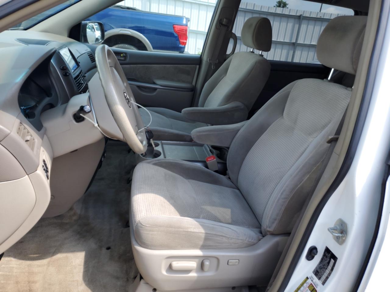 2008 Toyota Sienna Ce VIN: 5TDZK23C08S105620 Lot: 62772235