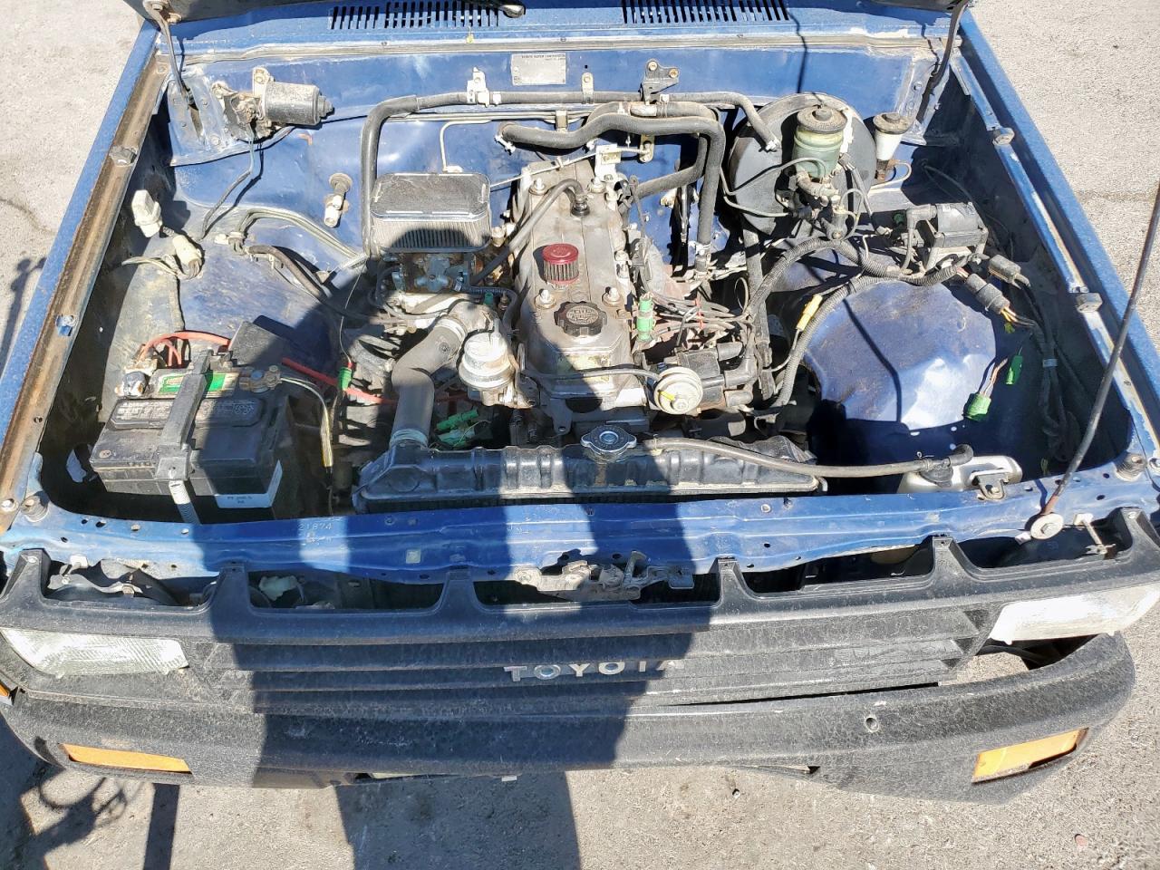 1987 Toyota Pickup 1/2 Ton Rn50 VIN: JT4RN50RXH0304727 Lot: 60015595