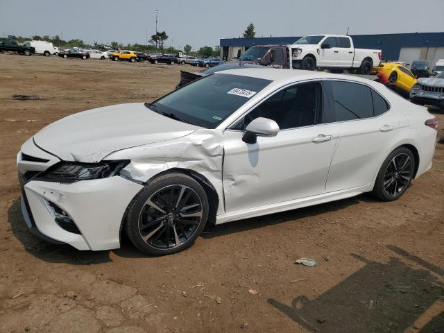  TOYOTA CAMRY 2018 Белы