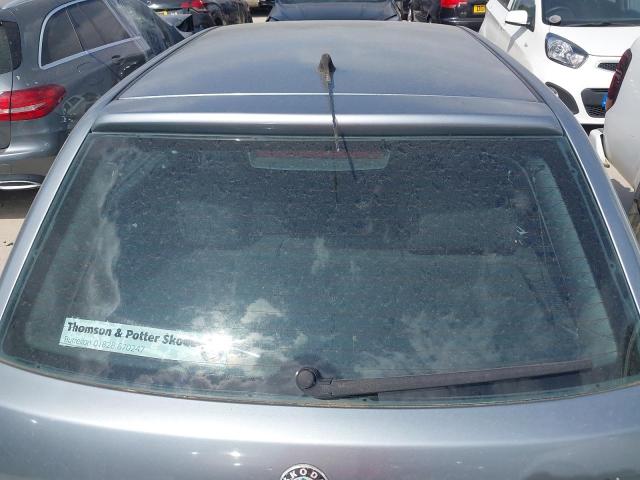 2004 SKODA FABIA COMF