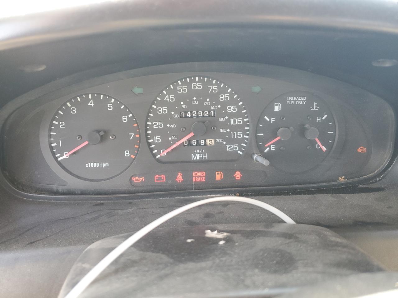 1998 Kia Sportage VIN: KNDJA7233W5555067 Lot: 62295655