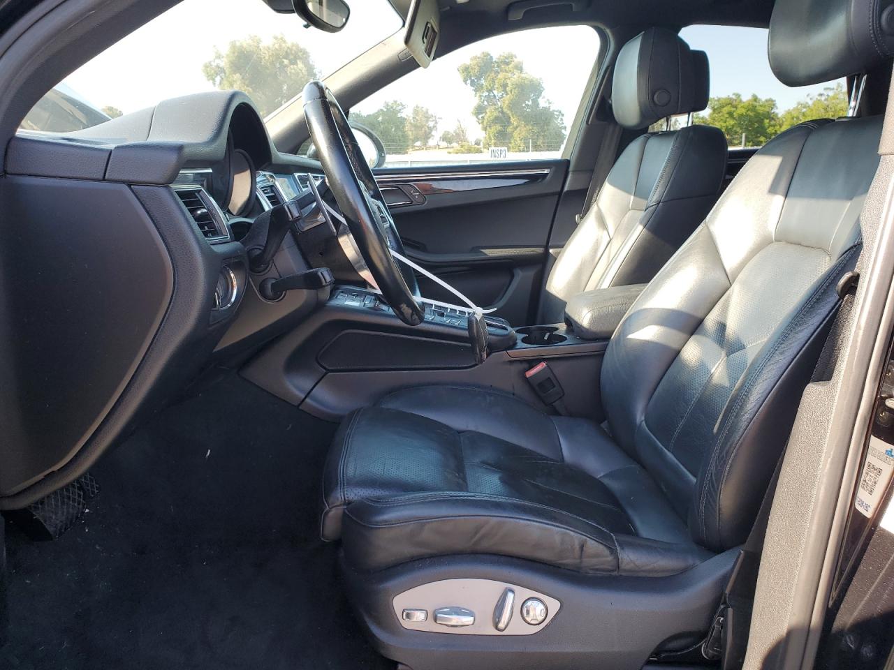 2017 Porsche Macan S VIN: WP1AB2A52HLB15292 Lot: 60097595