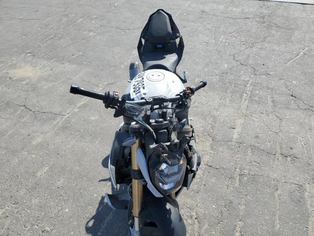  BMW S 2022 Сріблястий