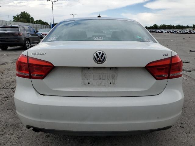  VOLKSWAGEN PASSAT 2015 Белы