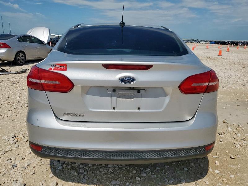  FORD FOCUS 2018 Silver