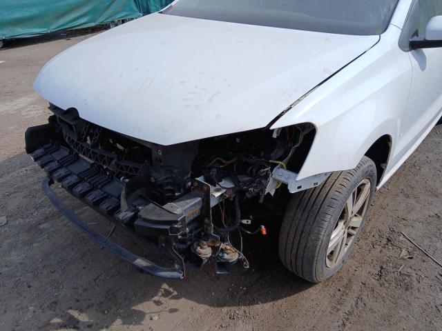 2014 VOLKSWAGEN POLO SE TD