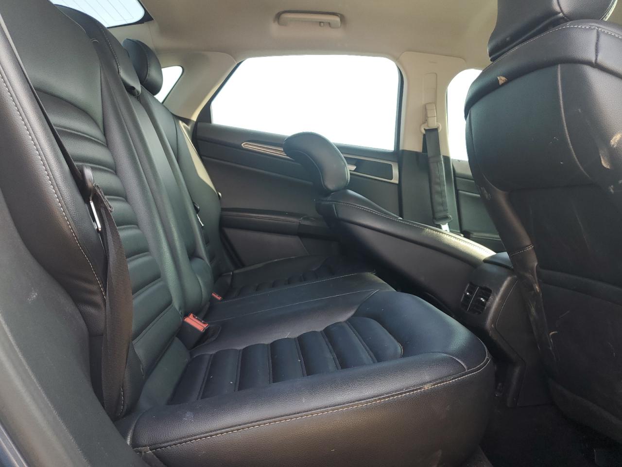 FORD FUSION 2019 VIN 3FA6P0MU4KR138281 zdjęcie 10