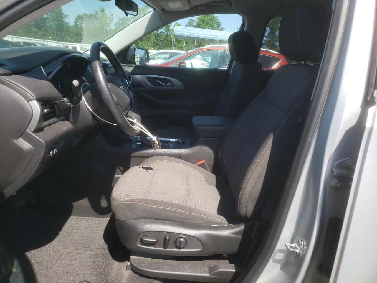 2019 Chevrolet Traverse Lt VIN: 1GNERGKW1KJ255637 Lot: 61253215
