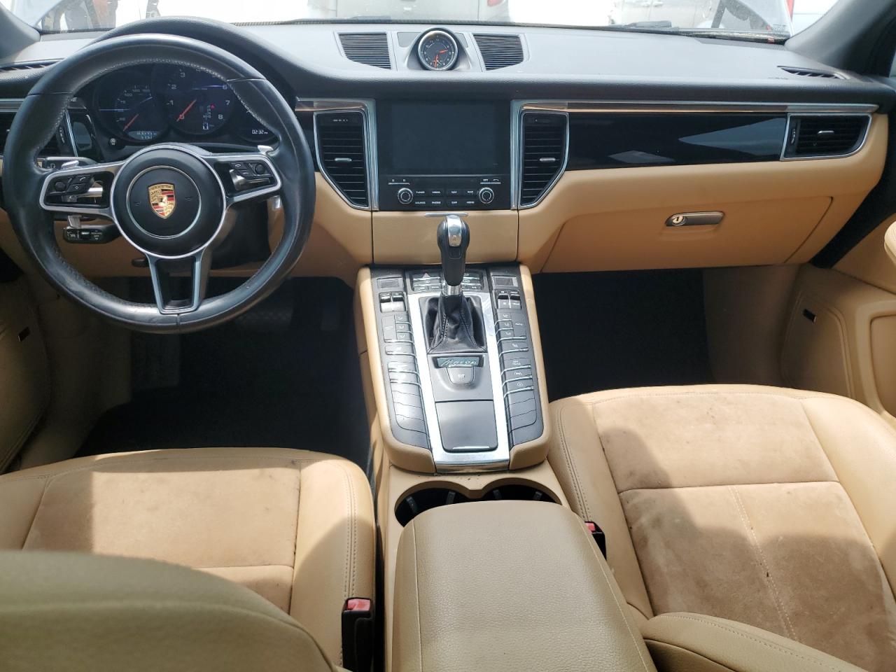 2017 Porsche Macan VIN: WP1AA2A55HLB05665 Lot: 60719565