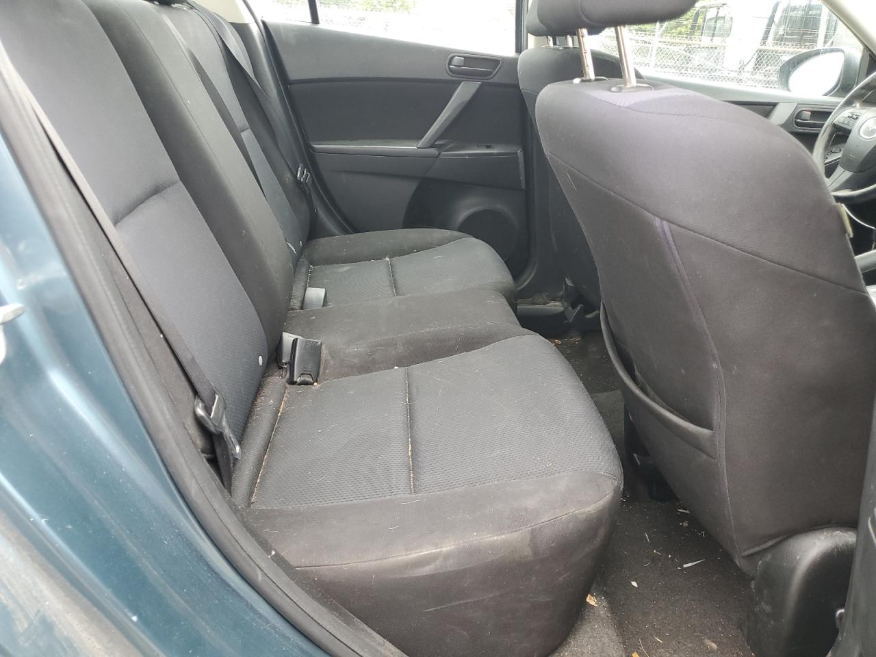 2011 Mazda 3 I VIN: JM1BL1UG1B1393954 Lot: 60371885