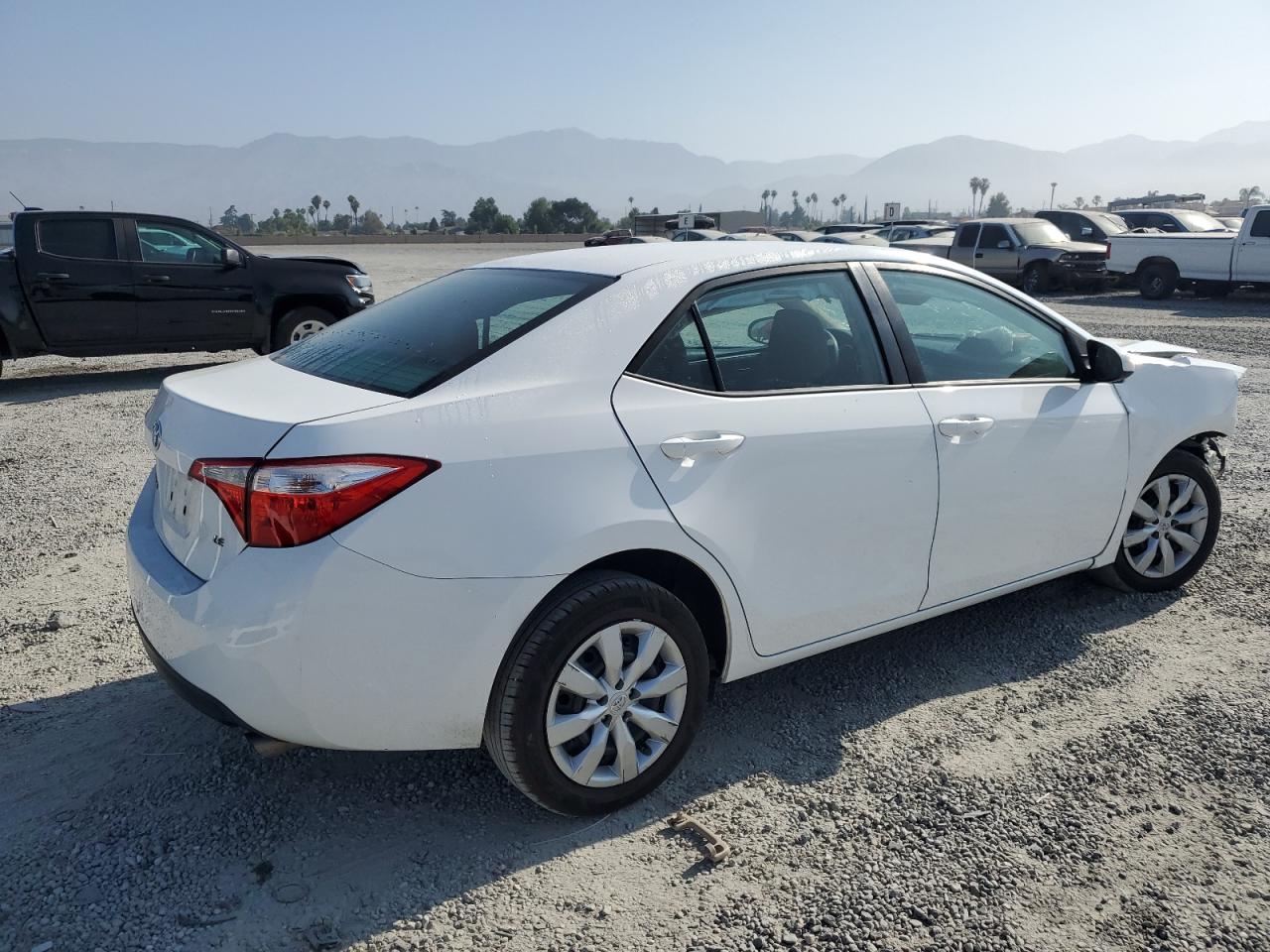 TOYOTA COROLLA 2015 VIN 5YFBURHE9FP282610 zdjęcie 3