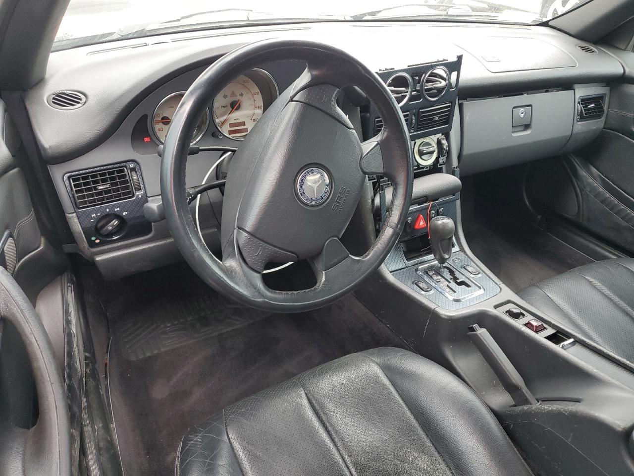2000 Mercedes-Benz Slk 230 Kompressor VIN: WDBKK47F0YF149827 Lot: 62524515