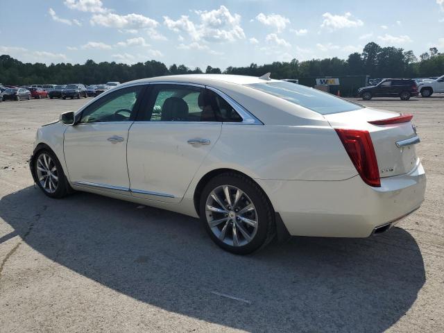Sedans CADILLAC XTS 2013 Biały