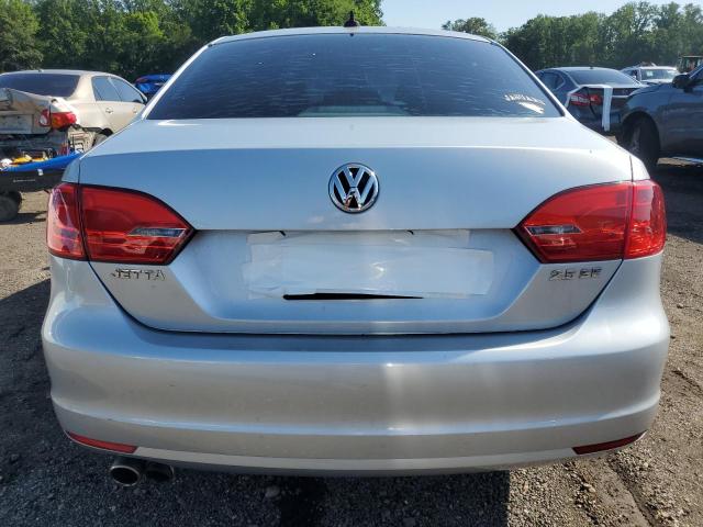 VOLKSWAGEN JETTA 2013 Серебристый