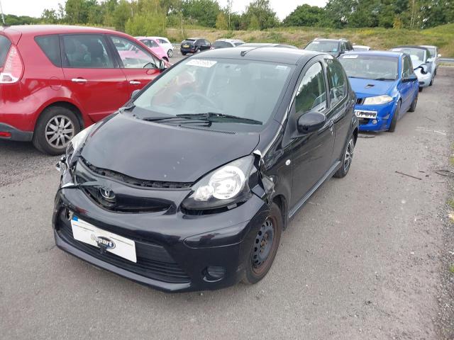 TOYOTA AYGO MOVE 2013