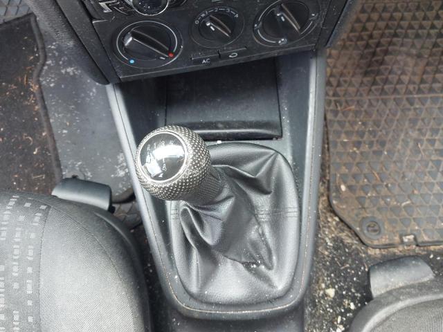 2004 VOLKSWAGEN GOLF MATCH