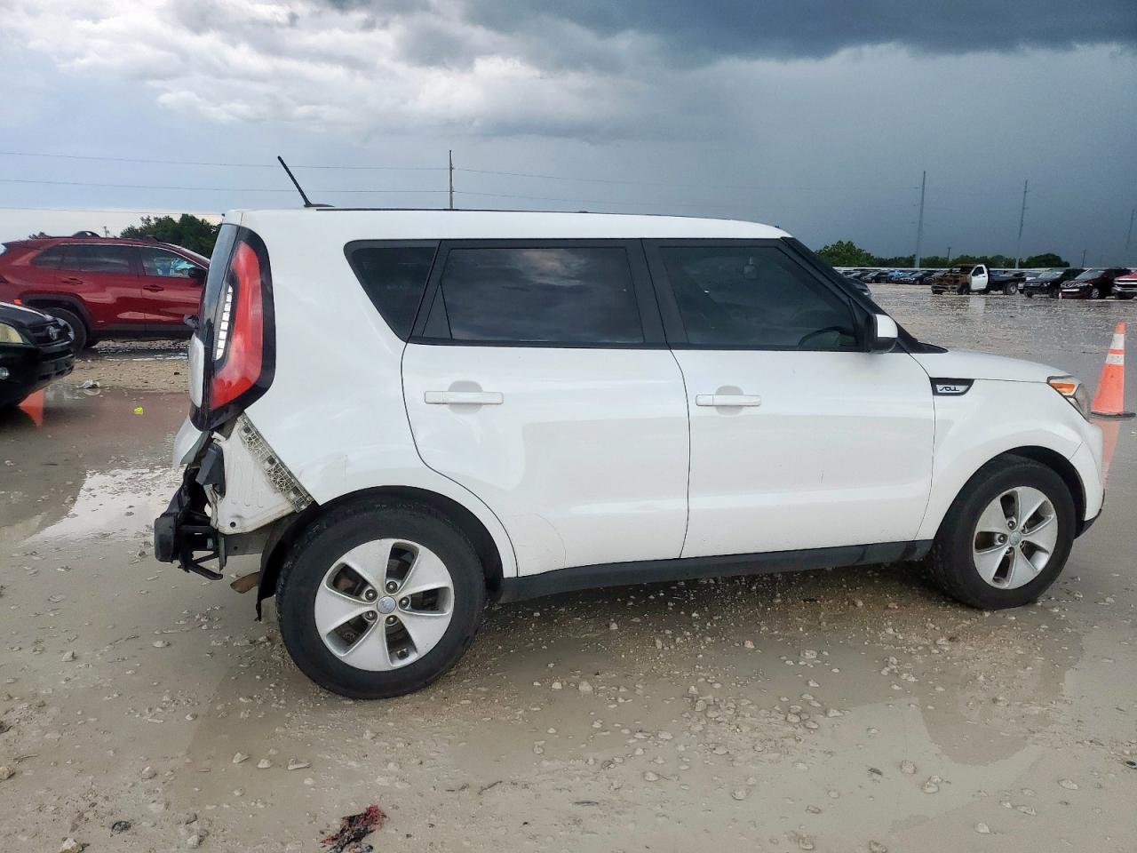 KIA SOUL 2016 VIN KNDJN2A25G7352770 фото 3