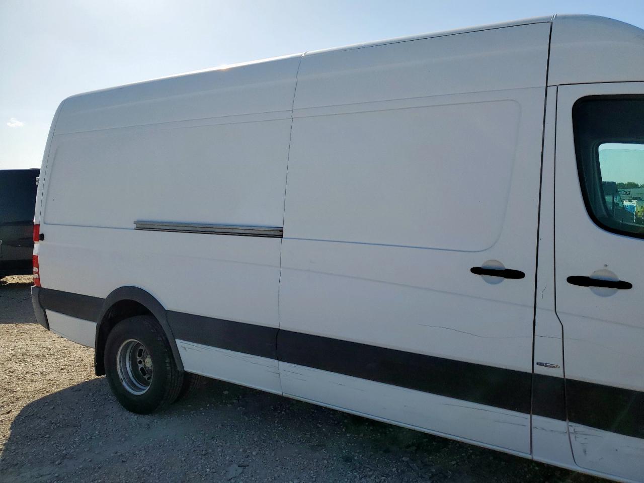 2011 Mercedes-Benz Sprinter 3500 VIN: WD3PF1CC1B5564135 Lot: 62741125