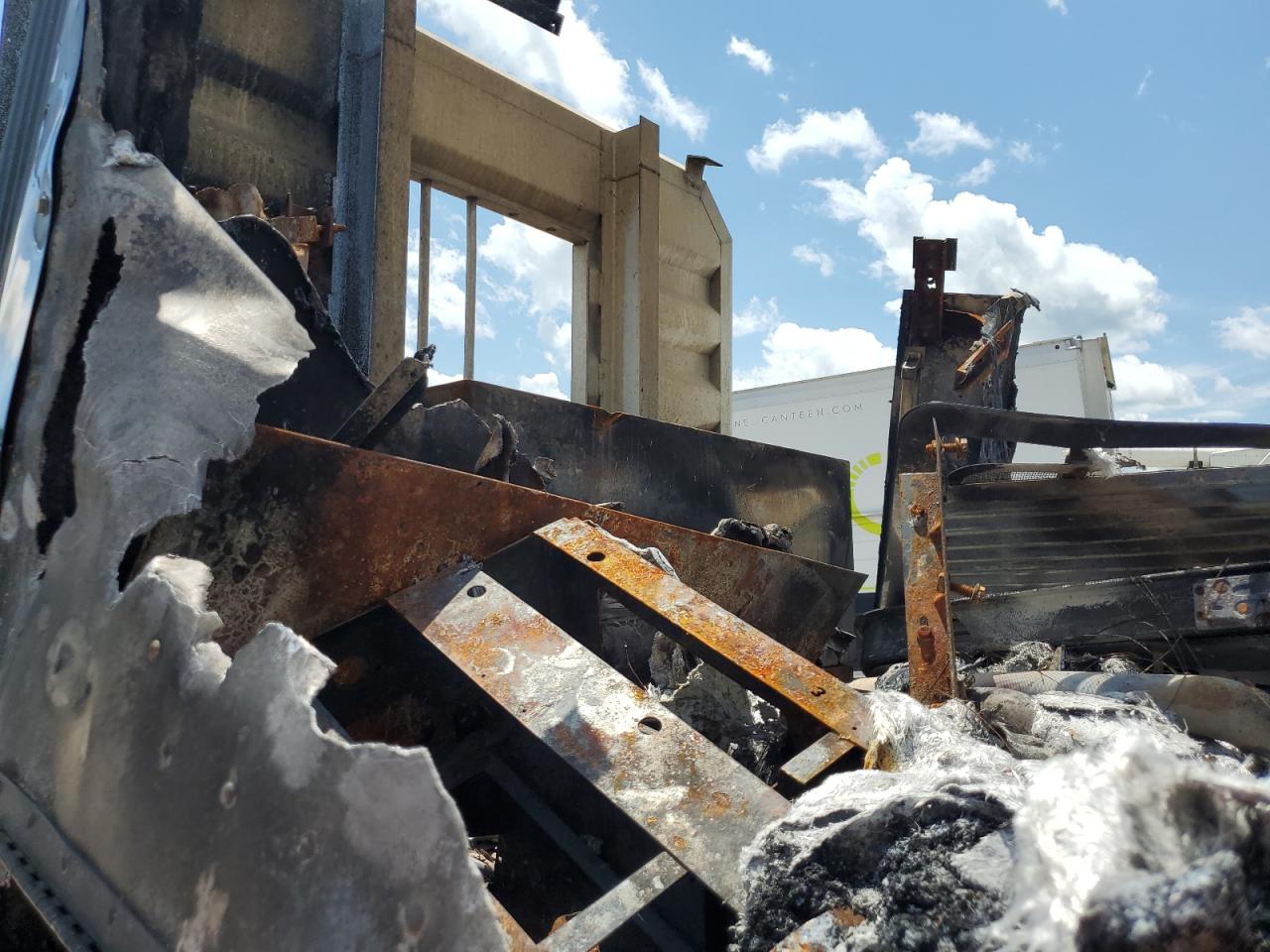 2007 International 9400I Semi Truck VIN: 2HSCNAPR97C551854 Lot: 58816965