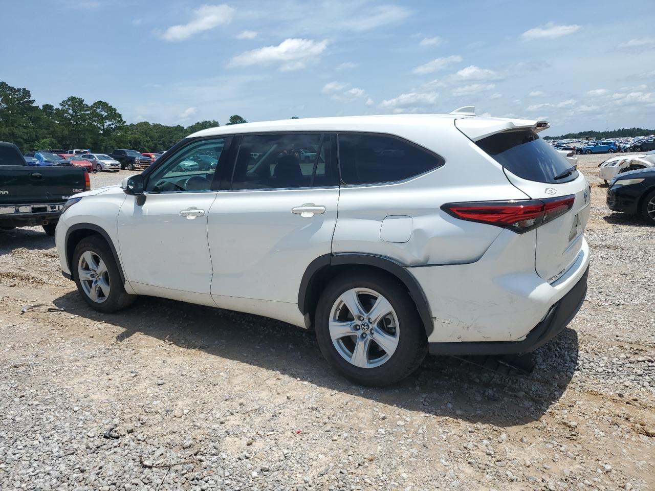 TOYOTA HIGHLANDER 2021 VIN 5TDCZRAH0MS076476 zdjęcie 2