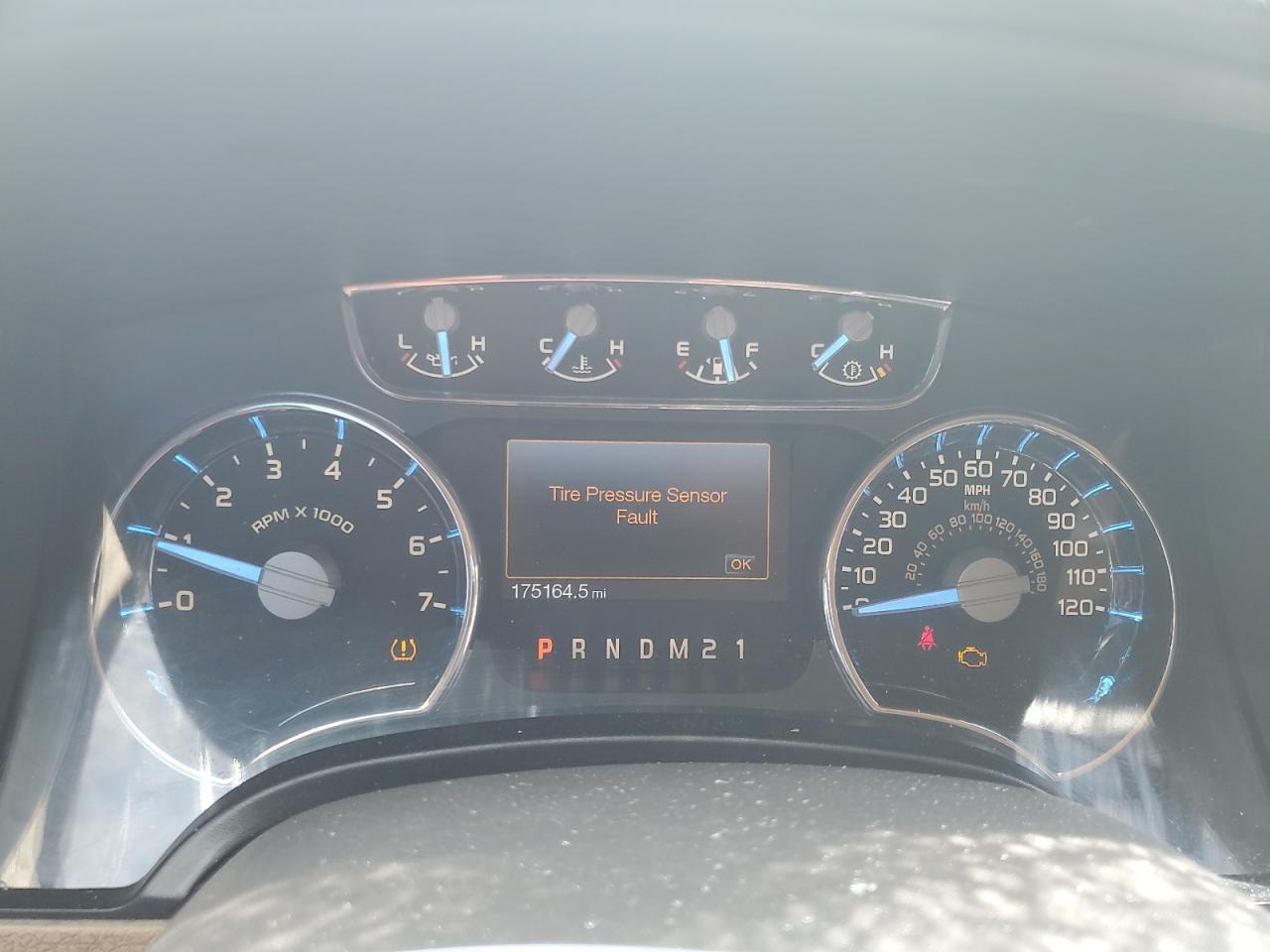 2011 Ford F150 Supercrew VIN: 1FTFW1E61BFA50403 Lot: 62389555