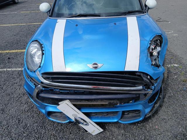 2017 MINI COOPER