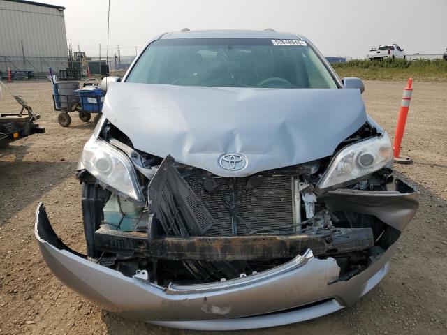 2014 TOYOTA SIENNA XLE  