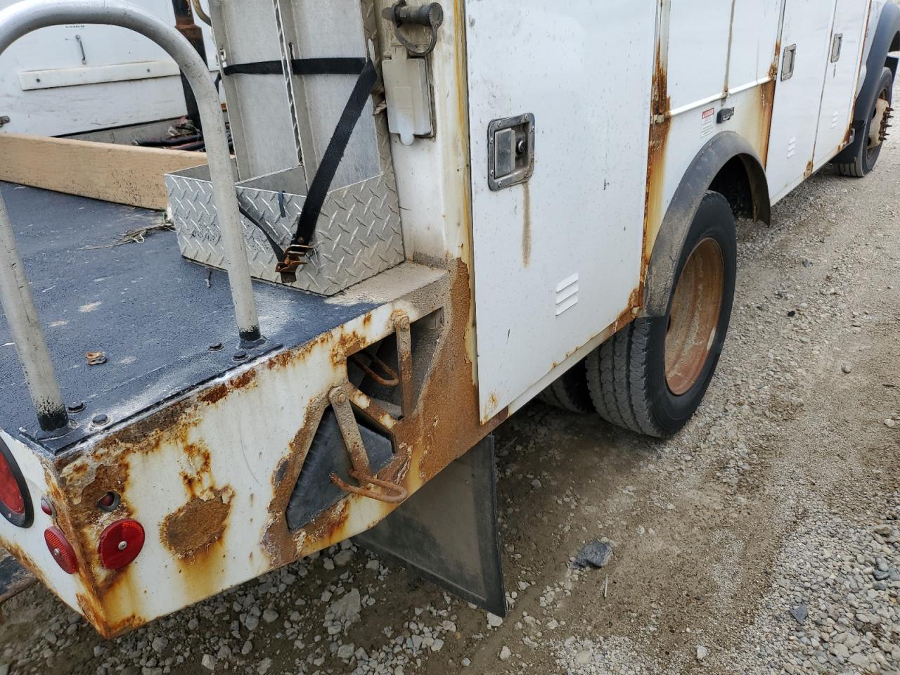 2015 Ford F450 Super Duty Service Truck VIN: 1FDUF4GY6FED21163 Lot: 56833115