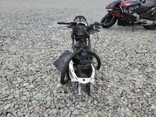 2014 GENUINE SCOOTER CO. BUDDY 125  