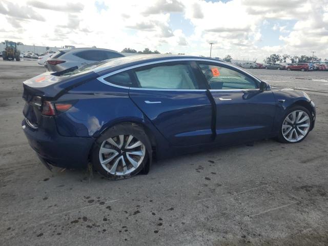  TESLA MODEL 3 2018 Granatowy