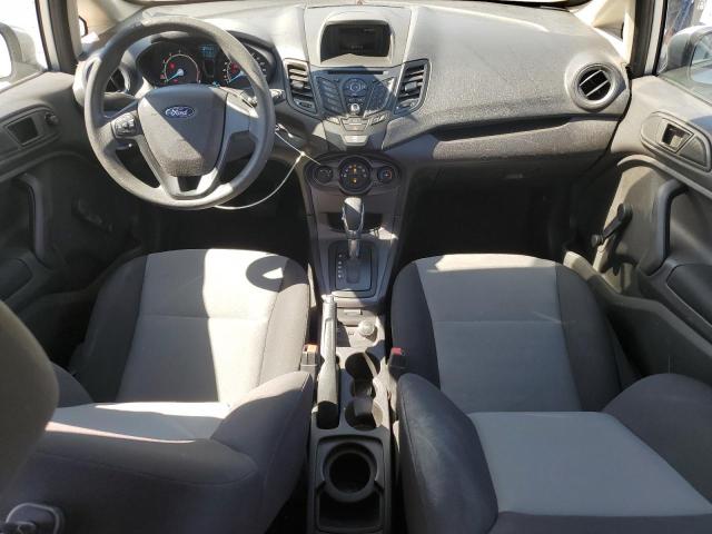  FORD FIESTA 2018 Серебристый