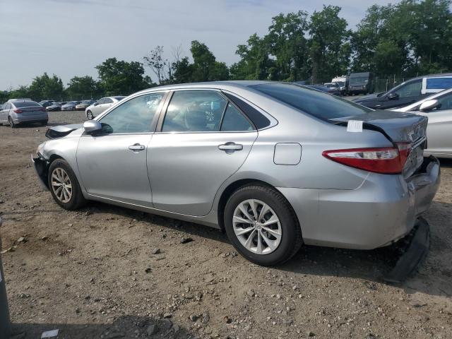  TOYOTA CAMRY 2015 Srebrny