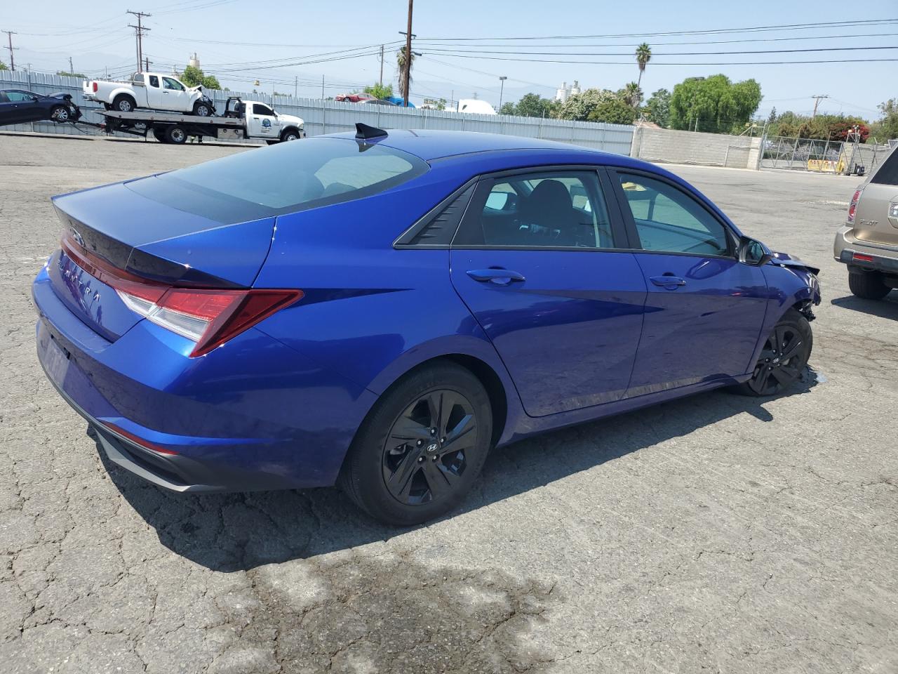 HYUNDAI ELANTRA 2023 VIN KMHLM4AG5PU469958 photo 3