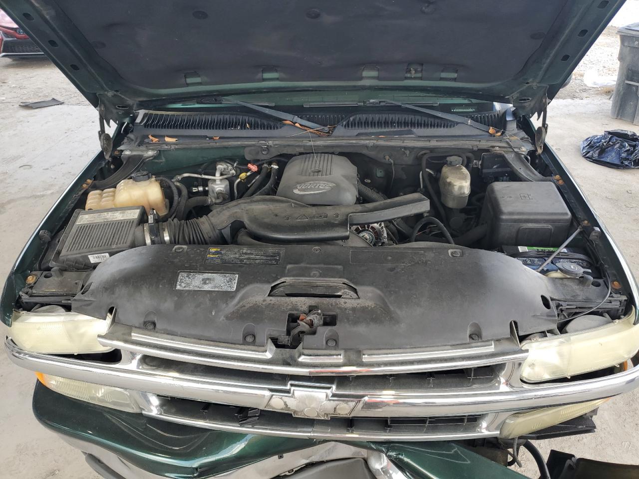 2004 Chevrolet Suburban C1500 VIN: 3GNEC16Z54G285084 Lot: 62018145