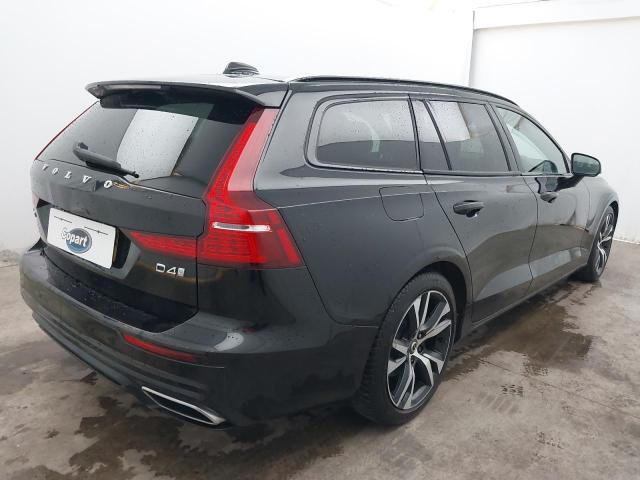 2019 VOLVO V60 R-DESI
