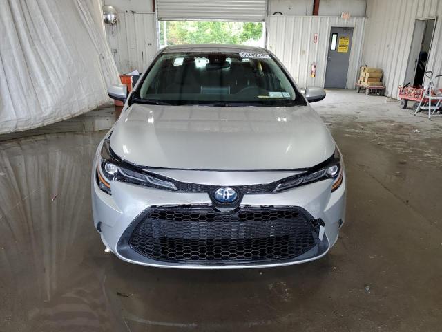  TOYOTA COROLLA 2021 Srebrny