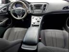 2015 Chrysler 200 Limited zu verkaufen in Riverview, FL - Side