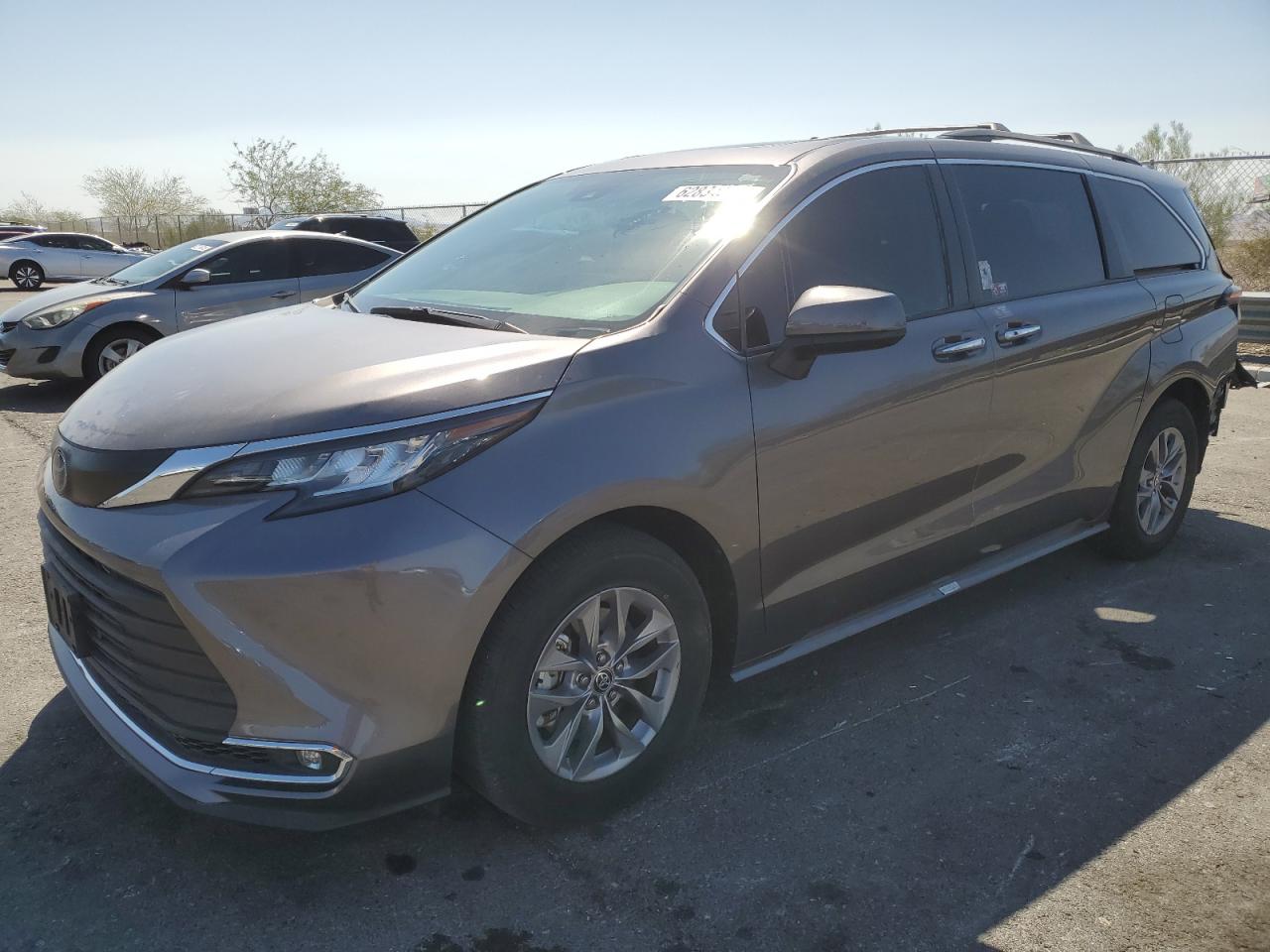 2022 Toyota Sienna Xle