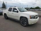 2011 Chevrolet Avalanche Ltz for Sale in Ham Lake, MN - Side