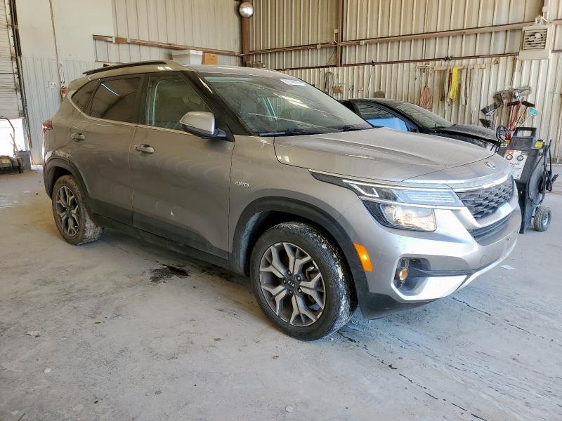  KIA SELTOS 2021 Silver