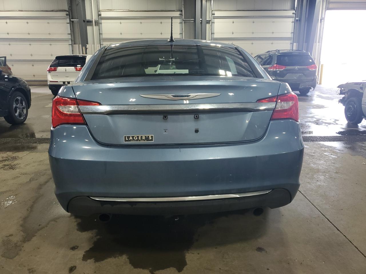 2011 Chrysler 200 Limited VIN: 1C3BC2FG4BN619596 Lot: 61790395