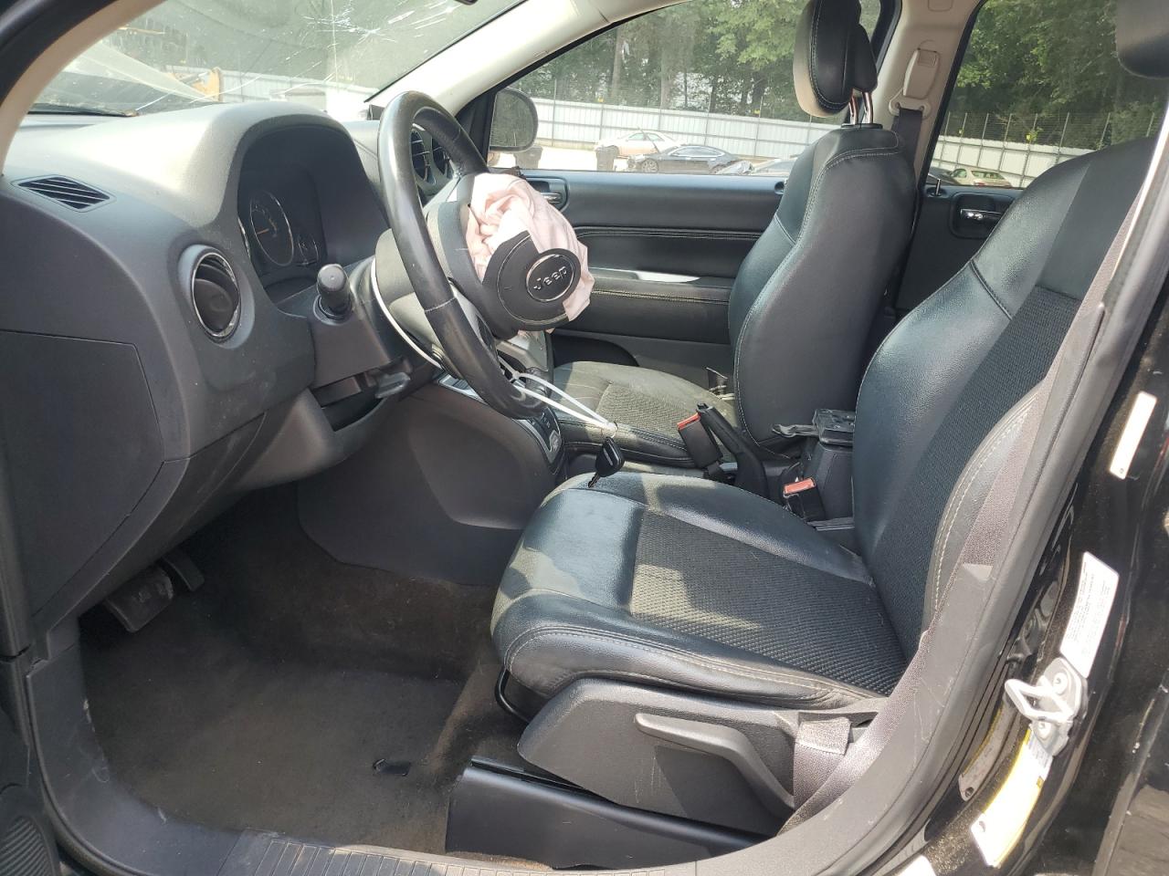 2016 Jeep Compass Latitude VIN: 1C4NJDEB6GD585786 Lot: 62080615