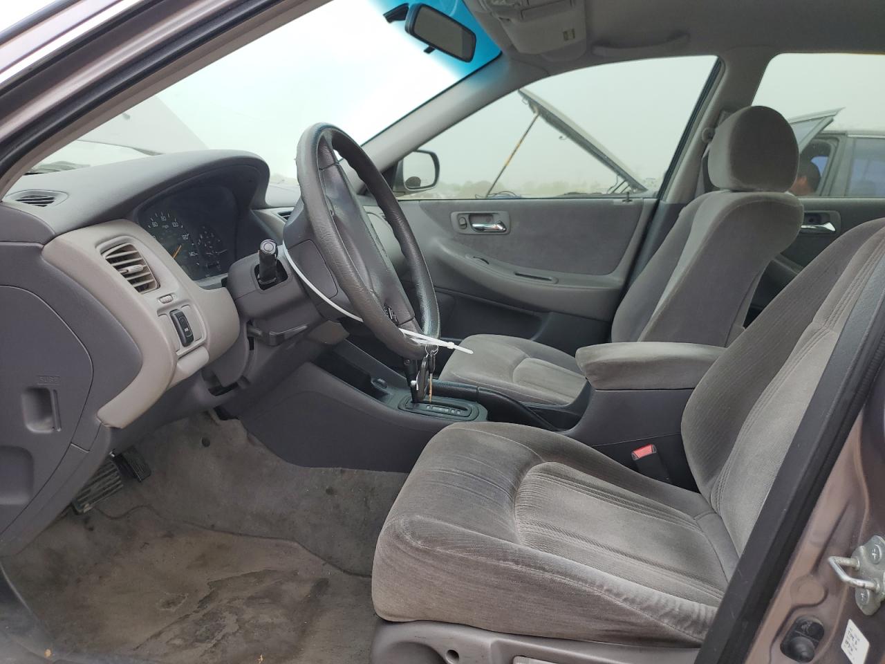 2000 Honda Accord Lx VIN: 1HGCG1648YA000893 Lot: 60548575