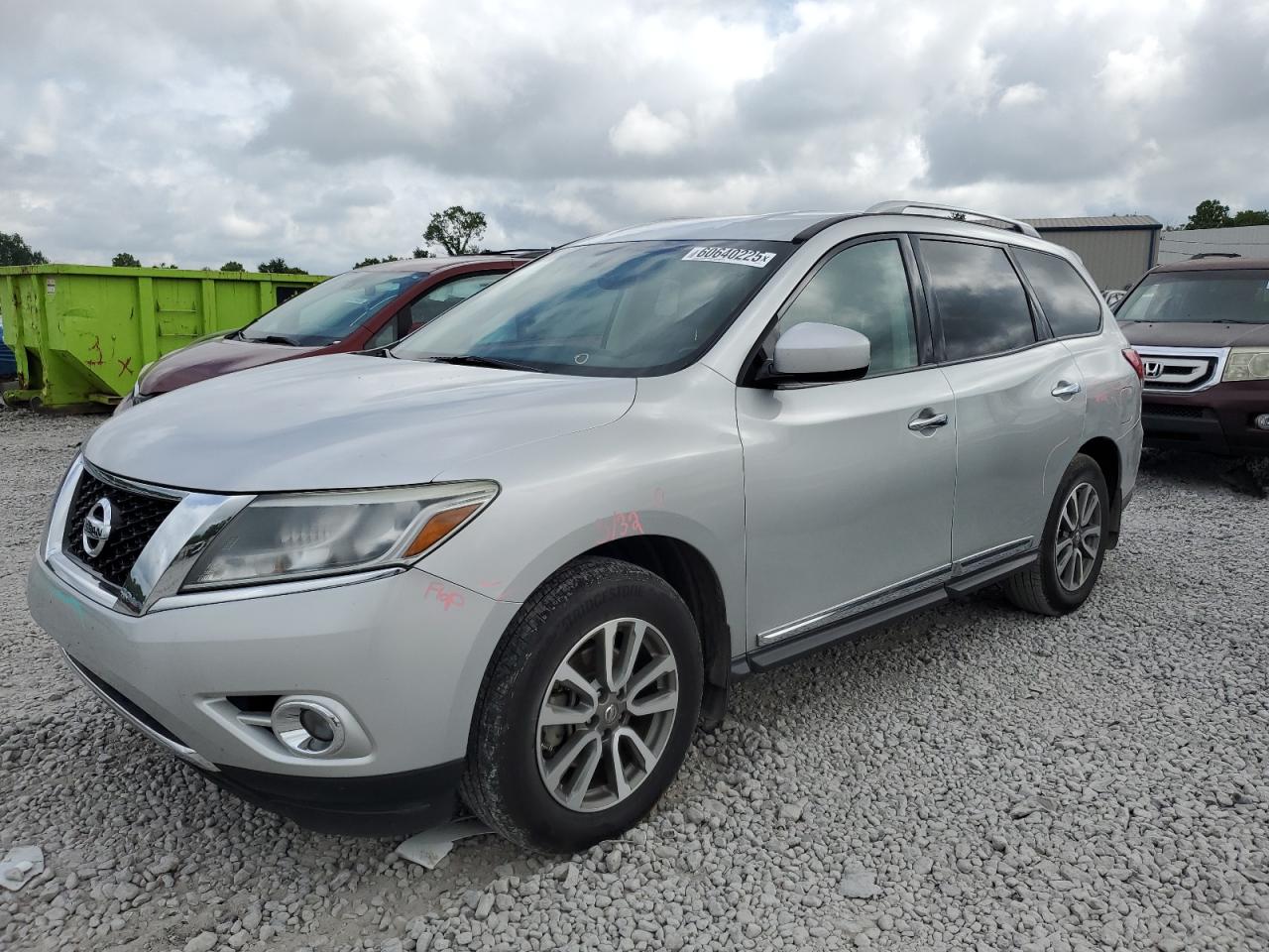 2013 Nissan Pathfinder S for Sale in Hueytown, AL - Minor Dent/Scratches