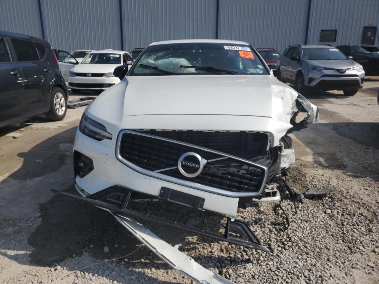 2019 Volvo S60 T6 R-Design VIN: 7JRA22TM0KG01542 Lot: 62022785