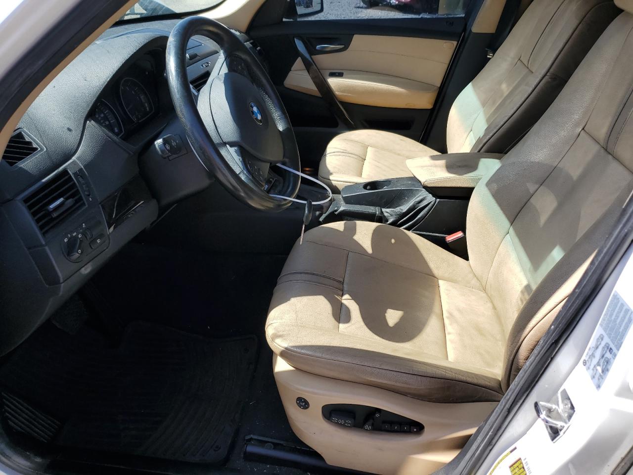 2008 BMW X3 3.0Si VIN: WBXPC93428WJ15932 Lot: 60661785