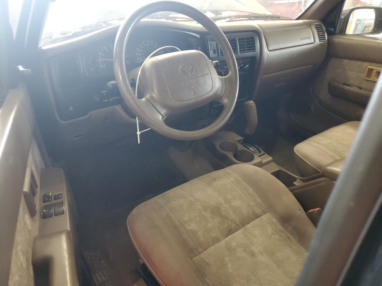 2000 Toyota Tacoma Xtracab Prerunner VIN: 5TESN92NXYZ701423 Lot: 60567115