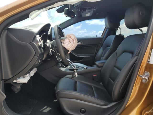  MERCEDES-BENZ GLA-CLASS 2018 Gold