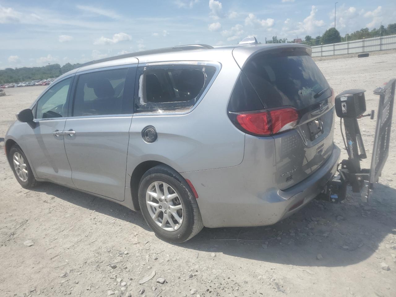 2020 Chrysler Voyager Lxi silver null flexible 2C4RC1DG4LR261752 photo #3
